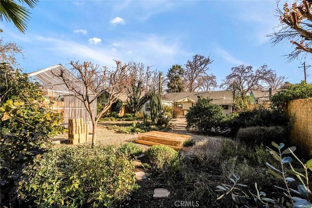 1076 E 9th Street, Chico, CA 95928