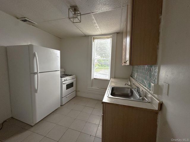 212-222 North Street, Middletown, NY 10940
