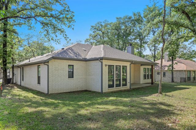 128 Saint Andrews Drive E, Mabank, TX 75156