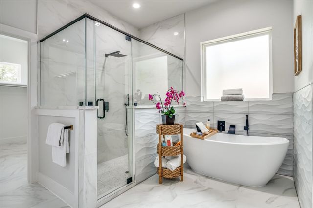 128 Saint Andrews Drive E, Mabank, TX 75156