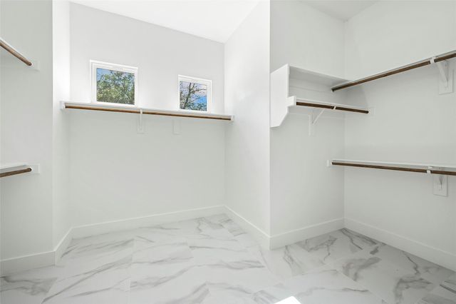 128 Saint Andrews Drive E, Mabank, TX 75156