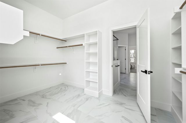 128 Saint Andrews Drive E, Mabank, TX 75156