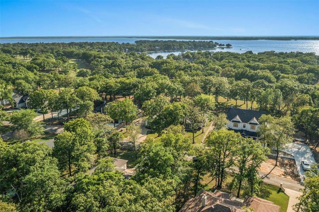 128 Saint Andrews Drive E, Mabank, TX 75156