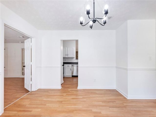 919 Country Oaks Court, Lawrenceville, GA 30044