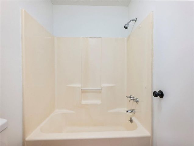 919 Country Oaks Court, Lawrenceville, GA 30044