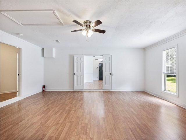 919 Country Oaks Court, Lawrenceville, GA 30044