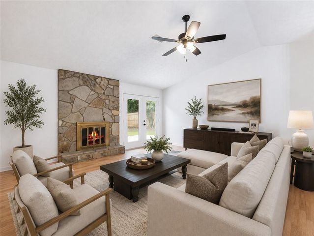 919 Country Oaks Court, Lawrenceville, GA 30044