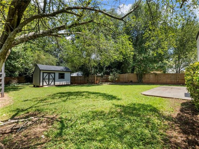 919 Country Oaks Court, Lawrenceville, GA 30044