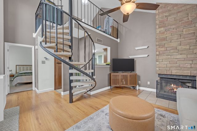 12 Carriage Crossing Lane 12, Middletown, CT 06457