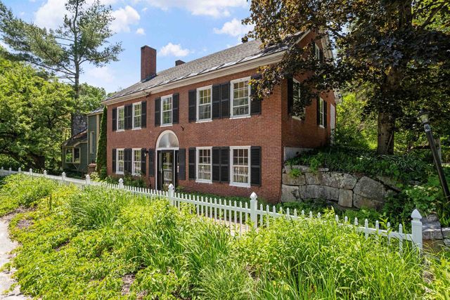 27 NH Route 25, Plymouth, NH 03264