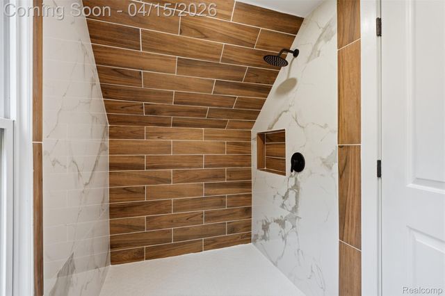 16183 Lilac Street, Detroit, MI 48221