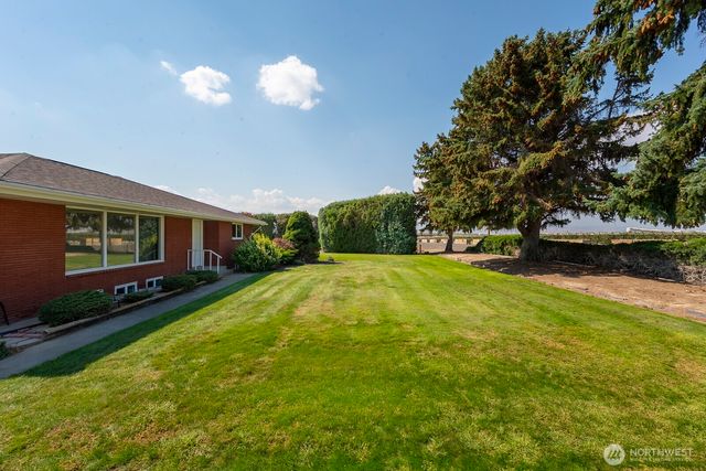 21807 SW 1 Road, Quincy, WA 98848