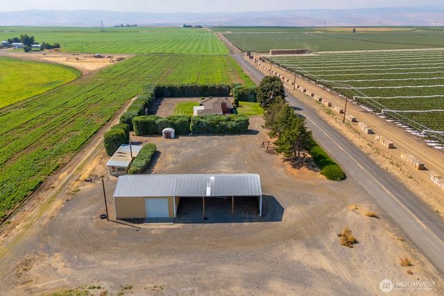 21807 SW 1 Road, Quincy, WA 98848