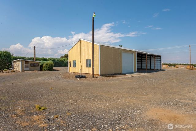 21807 SW 1 Road, Quincy, WA 98848