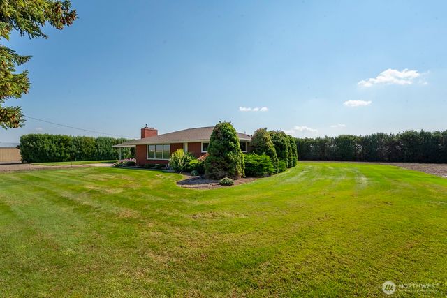 21807 SW 1 Road, Quincy, WA 98848