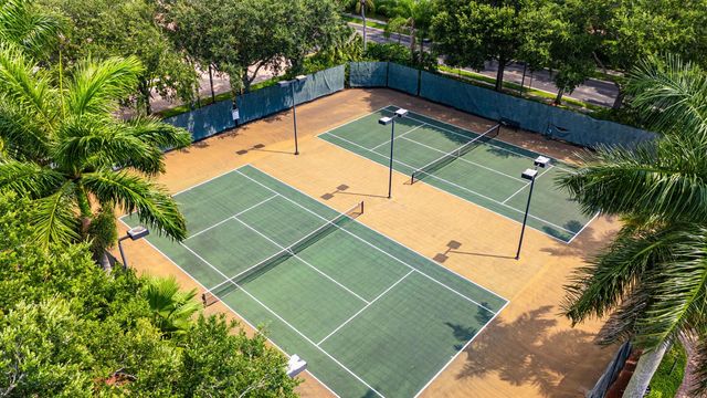 1753 NW 74th Way, Pembroke Pines, FL 33024