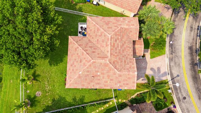 1753 NW 74th Way, Pembroke Pines, FL 33024