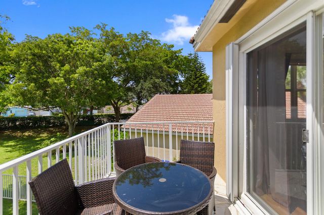 1753 NW 74th Way, Pembroke Pines, FL 33024