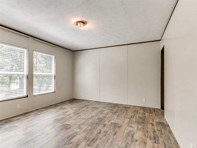 2010 SE 136th Avenue, Norman, OK 73026