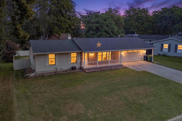 2343 DEER TRAIL, Green Bay, WI 54302