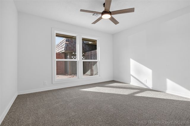 1 SE Shadowlake Drive 1, Bartlesville, OK 74006