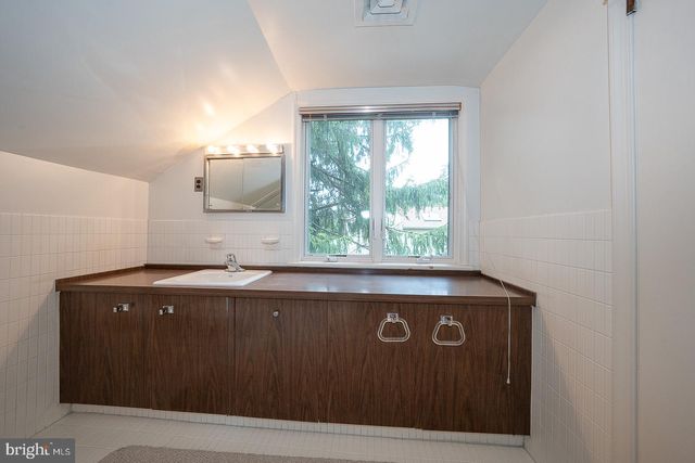 300 CONSHOHOCKEN STATE RD, Penn Valley, PA 19072
