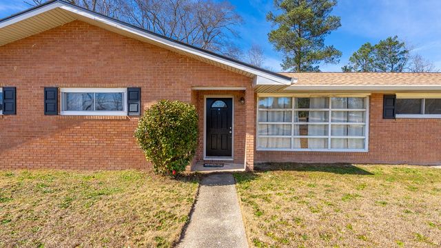 40 Woodland, Phenix City, AL 36869