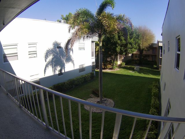 571 Capri L, Delray Beach, FL 33484