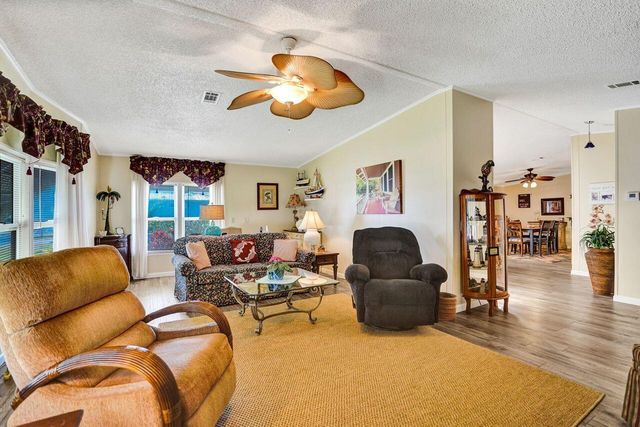 4146 S Shady Lane, Boynton Beach, FL 33436