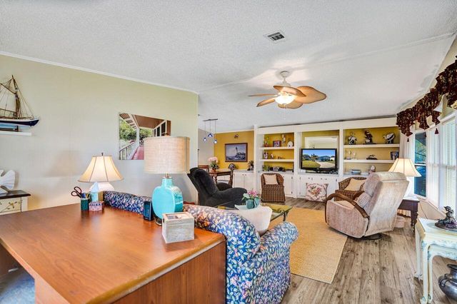 4146 S Shady Lane, Boynton Beach, FL 33436