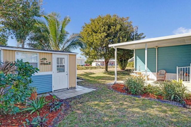 4146 S Shady Lane, Boynton Beach, FL 33436