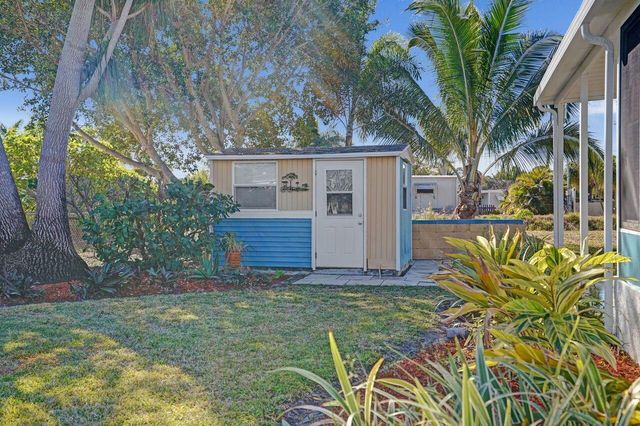 4146 S Shady Lane, Boynton Beach, FL 33436