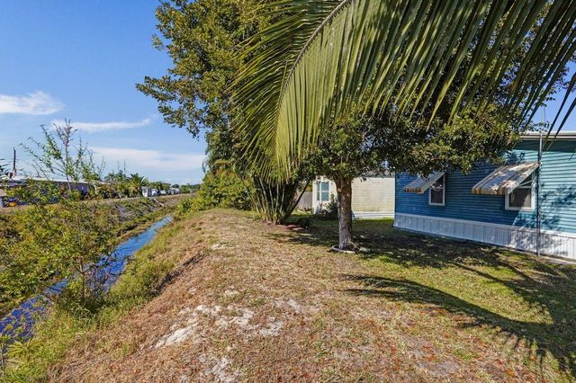 4146 S Shady Lane, Boynton Beach, FL 33436