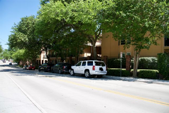 6318 Richmond Avenue 3305, Dallas, TX 75214