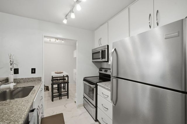 39975 Cedar Boulevard 130, Newark, CA 94560