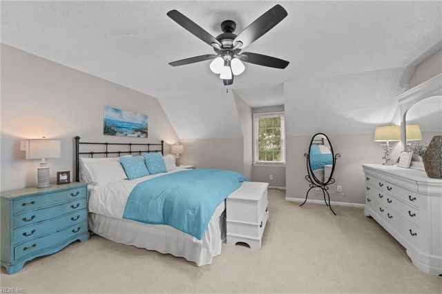 405 Currituck DR, Chesapeake, VA 23322