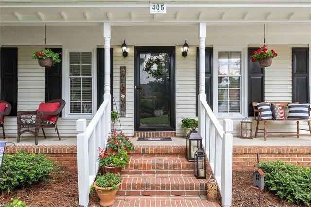 405 Currituck DR, Chesapeake, VA 23322