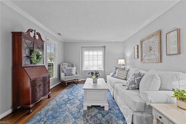 405 Currituck DR, Chesapeake, VA 23322