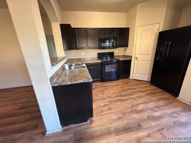 1412 Birmingham, Seguin, TX 78155