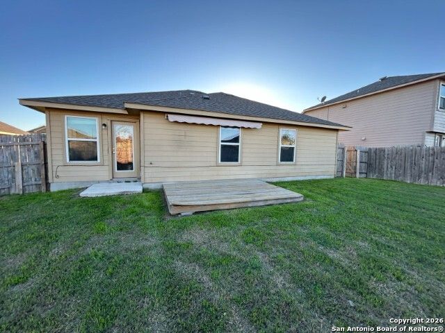 1412 Birmingham, Seguin, TX 78155