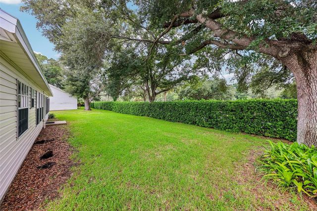25111 BONNIE BLUE COURT, Leesburg, FL 34748
