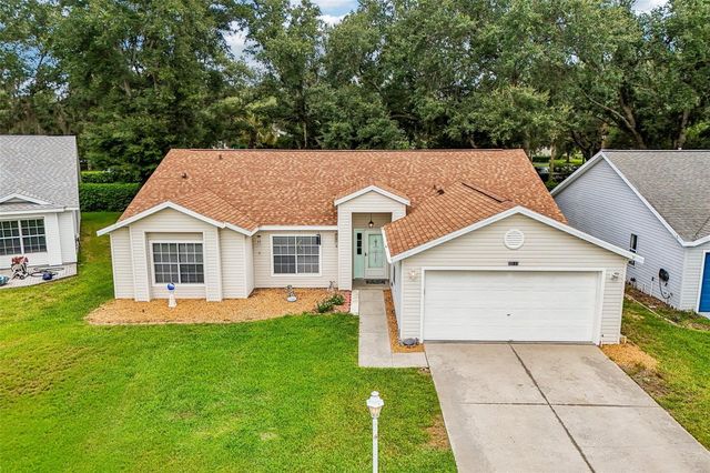 25111 BONNIE BLUE COURT, Leesburg, FL 34748