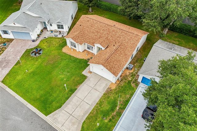 25111 BONNIE BLUE COURT, Leesburg, FL 34748