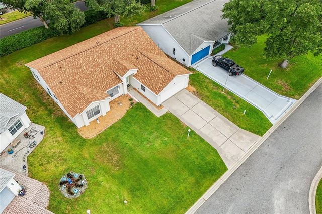 25111 BONNIE BLUE COURT, Leesburg, FL 34748