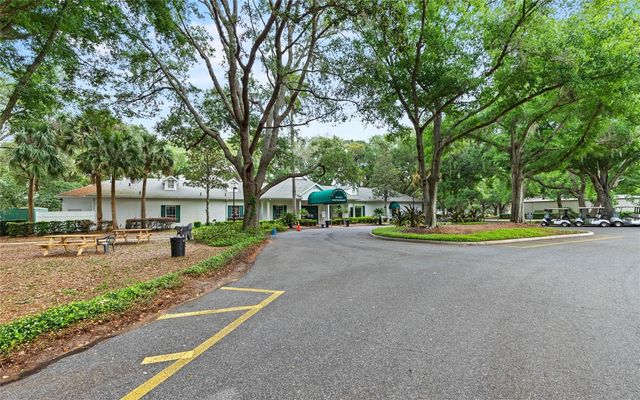 25111 BONNIE BLUE COURT, Leesburg, FL 34748