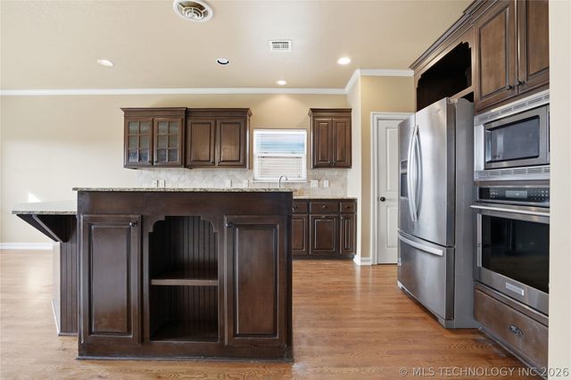 9402 S 73rd East Avenue, Tulsa, OK 74133