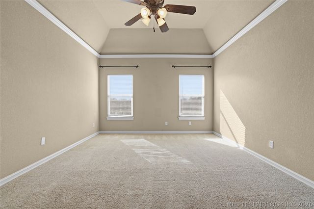 9402 S 73rd East Avenue, Tulsa, OK 74133