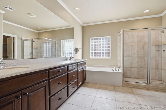 9402 S 73rd East Avenue, Tulsa, OK 74133