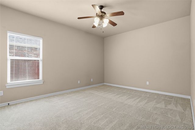 9402 S 73rd East Avenue, Tulsa, OK 74133