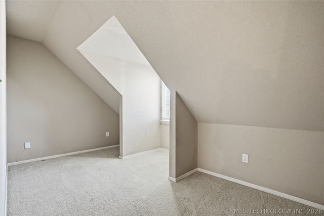 9402 S 73rd East Avenue, Tulsa, OK 74133